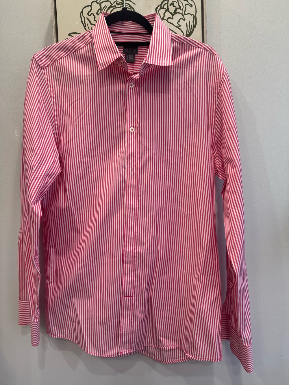 H&M Red and White Vertical Stripe Dress Shirt Men Medium 15 3/4 ~GREAT CONDITION